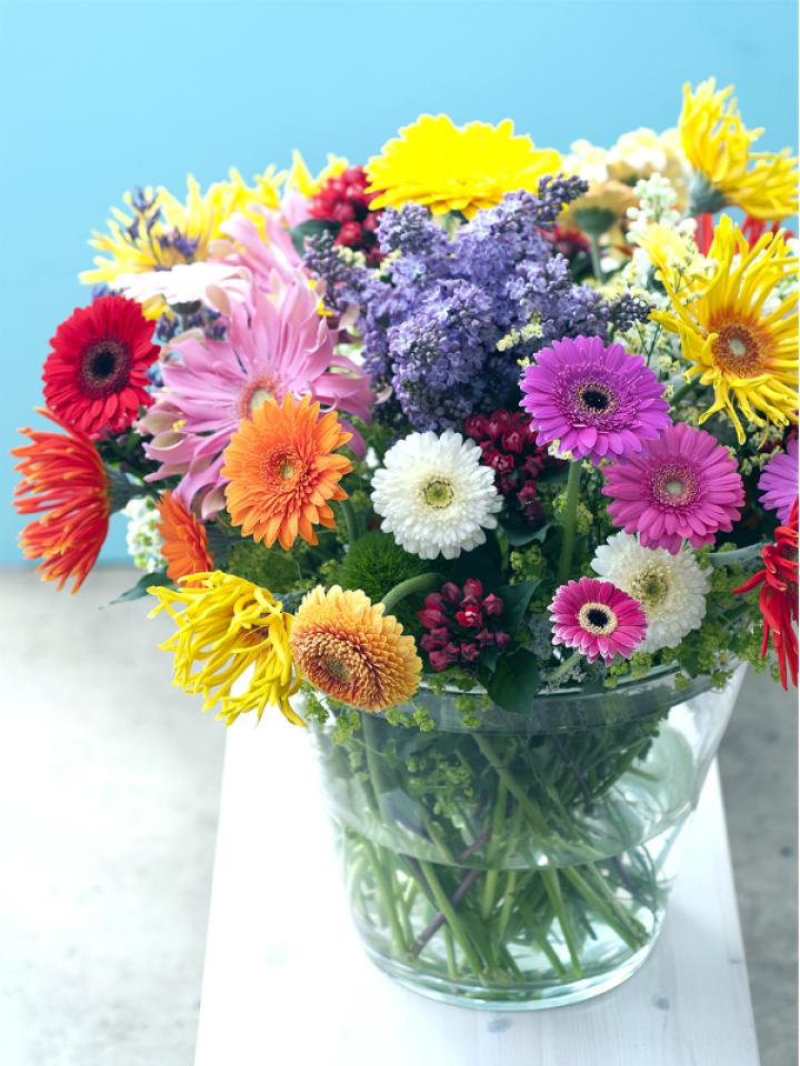 Bouquet recipe: a spectacle of colour with gerberas | Funny How Flowers ...